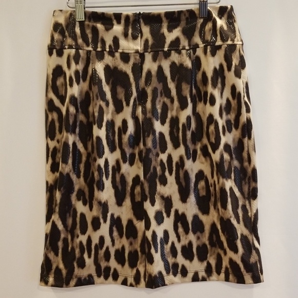 Travelers by Chico's Size 4 - Picture 3 of 6